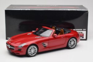Mercedes SLS AMG R197 Roadster Le Mans Raudonas Minichamps 1:18 100039030 Metalas - nuotrauka 8 iš 8