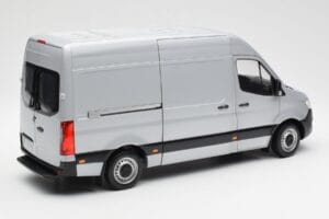 Mercedes Sprinter W907 Sidabrinis Norev 1:18 183424 Metalas - nuotrauka 3 iš 8