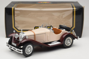 Mercedes SSK Smėlinis & Tamsiai Raudonas Bburago 1:18 3009-M4 Metalas - nuotrauka 6 iš 6