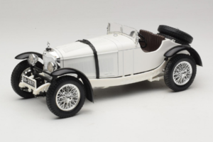Mercedes SSK Baltas Bburago 1:18 3009-P3 Metalas