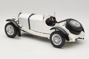 Mercedes SSK Baltas Bburago 1:18 3009-P3 Metalas - nuotrauka 5 iš 6
