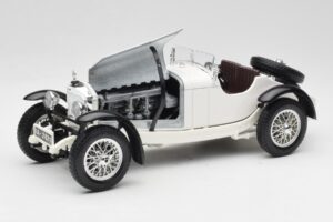 Mercedes SSKL Baltas Bburago 1:18 3002 Metalas - nuotrauka 2 iš 8