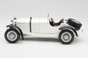 Mercedes SSKL Baltas Bburago 1:18 3002 Metalas - nuotrauka 4 iš 8