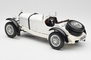 Mercedes SSKL Baltas Bburago 1:18 3002 Metalas - nuotrauka 7 iš 8