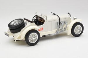 Mercedes SSKL Baltas & Kreminis Bburago 1:18 3002-M1 Metalas - nuotrauka 2 iš 6