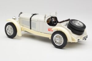 Mercedes SSKL Baltas & Kreminis Bburago 1:18 3002-M1 Metalas - nuotrauka 5 iš 6