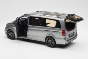 Mercedes V-Class W447 AMG Line Pilkas Metalinis Norev 1:18 183488 Metalas - nuotrauka 6 iš 9