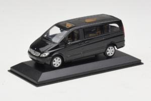 Mercedes Viano W639 Atlantis Blue Minichamps 1:43 B67871200 Metalas - nuotrauka 2 iš 4