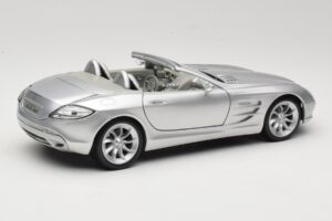 Mercedes Vision SLR Roadster Sidabrinis Maisto 1:18 B66962107 Metalas - nuotrauka 3 iš 8
