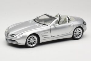 Mercedes Vision SLR Roadster Sidabrinis Maisto 1:18 B66962107 Metalas