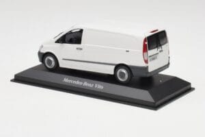 Mercedes Vito Arctic Baltas Minichamps 1:43 B66960524 Metalas - nuotrauka 3 iš 4