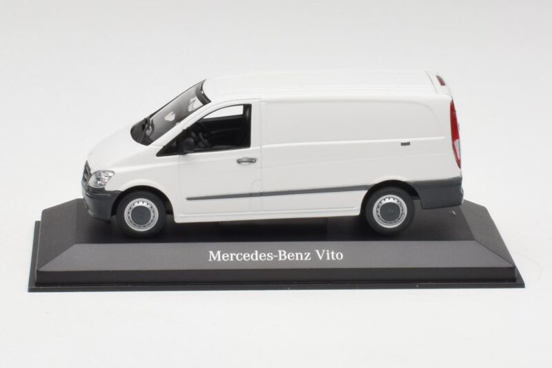 Mercedes Vito Arctic Baltas Minichamps 1:43 B66960524 Metalas