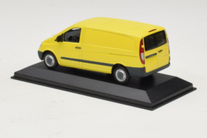Mercedes Vito W638 Geltonas Minichamps 1:43 B67871200-R1 Metalas - nuotrauka 3 iš 4