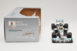 Mercedes W03 #8 N. Rosberg Mercedes AMG Petronas 2012 Minichamps 1:18 110120008 Metalas - nuotrauka 6 iš 7