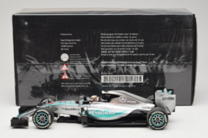 Mercedes W06 #44 L. Hamilton F1 World Champion 2015 Dealer Edition Minichamps 1:18 B66960539 Metalas - nuotrauka 6 iš 7