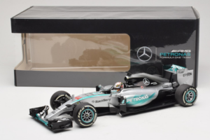 Mercedes W06 #44 L. Hamilton F1 World Champion 2015 Dealer Edition Minichamps 1:18 B66960539 Metalas - nuotrauka 7 iš 7