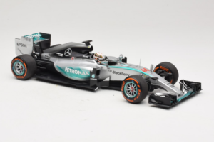 Mercedes W06 #44 L. Hamilton Mercedes AMG Petronas Japanese Grand Prix Winner 2015 Minichamps 1:18 110150344 Metalas - nuotrauka 4 iš 7