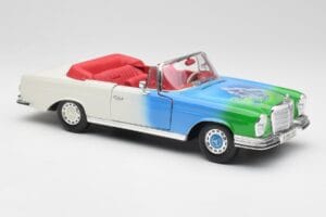 Mercedes 280SE W108 Tricolor Maisto 1:18 56014 Metalas - nuotrauka 6 iš 8