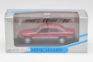 Mercedes 300D W124 Raudonas Minichamps 1:43 3209 Metalas - nuotrauka 4 iš 4