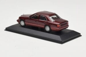Mercedes W124 Dark Red Metallic Minichamps 1:43 MB002 Metalas - nuotrauka 3 iš 4