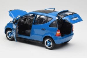 Mercedes A-Class W168 Azure Mėlynas Maisto 1:18 50311 Metalas - nuotrauka 5 iš 8