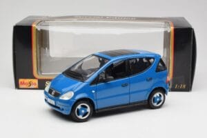 Mercedes A-Class W168 Azure Mėlynas Maisto 1:18 50311 Metalas - nuotrauka 8 iš 8