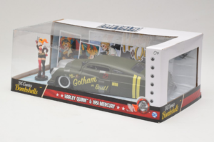 Mercury Gotham or Bust With Harley Quinn Figure Metals Diecast 1:24 30456 Metalas - nuotrauka 3 iš 3
