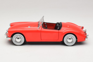 MG A 1600 Roadster Mk I Elvis Presley Blue Hawaii Movie GreenLight 1:18 13524 Metalas - nuotrauka 4 iš 8