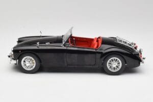 MGA English Roadster Juodas Revell 1:18 84559091 Metalas - nuotrauka 4 iš 8