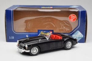 MGA English Roadster Juodas Revell 1:18 84559091 Metalas - nuotrauka 8 iš 8