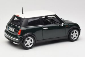 Mini Cooper Mk7 Žalias Maisto 1:18 7271336 Metalas - nuotrauka 3 iš 8