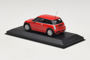 Mini Cooper One R50 Aero Raudonas Minichamps 1:43 431138272 Metalas - nuotrauka 2 iš 4