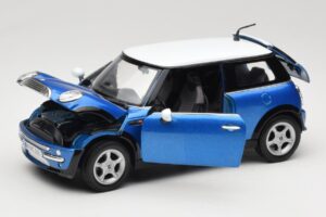Mini Cooper R50 Mėlynas su Baltu Stogu Mondo Motors 1:18 MINI004 Metalas - nuotrauka 2 iš 8