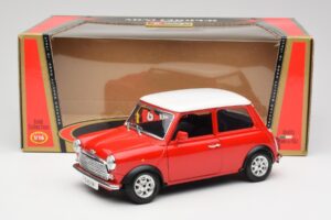 Mini Cooper Raudonas Bburago 1:18 3379 Metalas - nuotrauka 8 iš 8