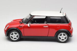 Mini Cooper R50 Raudonas Maisto 1:18 31619 Metalas - nuotrauka 3 iš 8