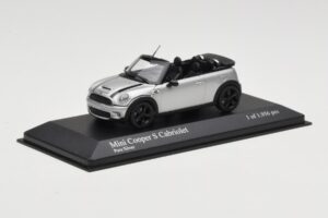 Mini Cooper S R57 Kabrioletas Sidabrinis Minichamps 1:43 431138830 Metalas - nuotrauka 2 iš 6