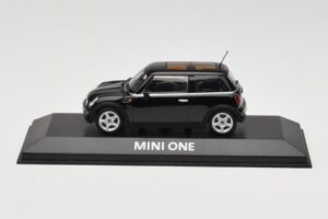 Mini One R50 Juodas Su Juodu Stogu Minichamps 1:43 MINI005 Metalas