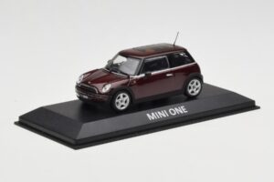 Mini One R50 Tamsiai Raudonas Su Juodu Stogu Minichamps 1:43 MINI008 Metalas - nuotrauka 2 iš 5
