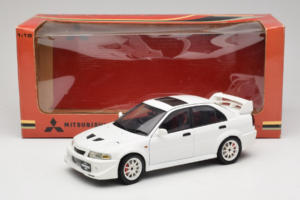 Mitsubishi Lancer Evo VI Tommi Makinen Edition Baltas AUTOart 1:18 77157 Metalas - nuotrauka 8 iš 8