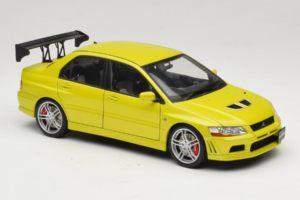 Mitsubishi Lancer Evo VII Mustard Yellow AUTOart 1:18 77166 Metalas - nuotrauka 6 iš 8