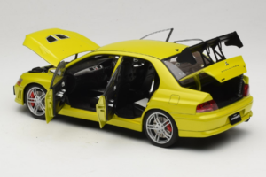 Mitsubishi Lancer Evo VII Mustard Yellow AUTOart 1:18 77166 Metalas - nuotrauka 7 iš 8