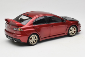 Mitsubishi Lancer Evolution X Raudonas OEM 1:18 MLE02 Metalas - nuotrauka 3 iš 8