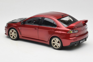 Mitsubishi Lancer Evolution X Raudonas OEM 1:18 MLE02 Metalas - nuotrauka 7 iš 8