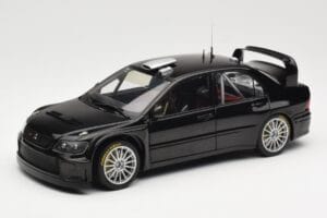 Mitsubishi Lancer Evolution WRC Plain Body Juodas AUTOart 1:18 80528 Metalas
