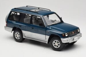 Mitsubishi Pajero V20 LWB Mėlynas & Sidabrinis Sun Star 1:18 1212 Metalas - nuotrauka 6 iš 8