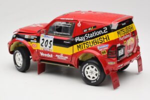 Mitsubishi Pajero Rallye Raid #205 Paris-Dakar Rally 2001 Solido 1:18 9022 Metalas - nuotrauka 7 iš 8
