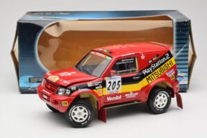 Mitsubishi Pajero Rallye Raid #205 Paris-Dakar Rally 2001 Solido 1:18 9022 Metalas - nuotrauka 8 iš 8
