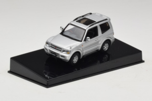 Mitsubishi Pajero SWB Sidabrinis AUTOart 1:43 57113 Metalas - nuotrauka 2 iš 4