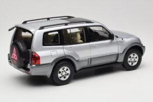 Mitsubishi Pajero V73 Mėlynas YC Model 1:18 241218040102010209 Metalas - nuotrauka 3 iš 8
