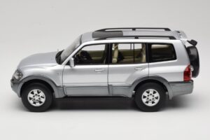 Mitsubishi Pajero V73 Mėlynas YC Model 1:18 241218040102010209 Metalas - nuotrauka 4 iš 8